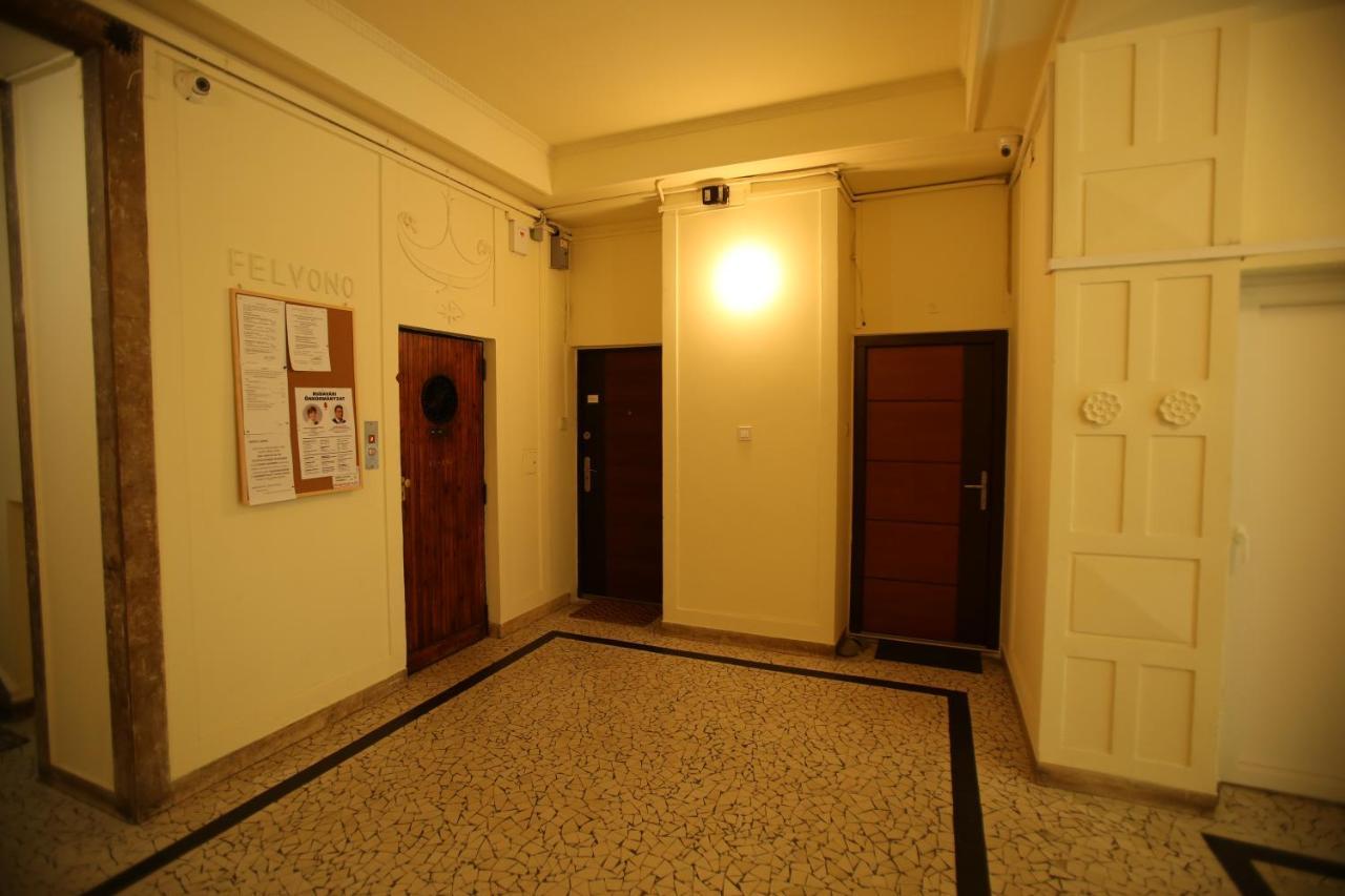 Castle Courtyard Hideaway Διαμέρισμα Βουδαπέστη Εξωτερικό φωτογραφία